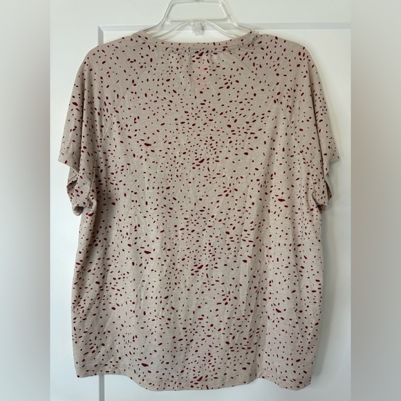 Oiselle Beige and Red Speckled Top - Picture 3 of 4